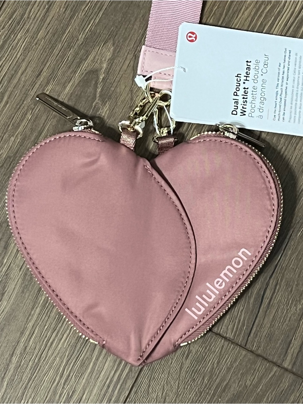 Lululemon Dual Pouch Wristlet Heart NWT - Picture 2 of 4